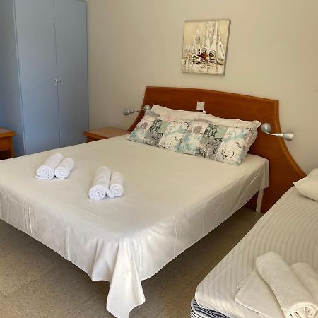 Appartamento Light & Blue Gardens Protaras Esterno foto